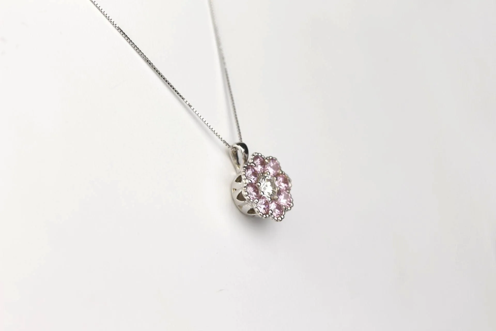 Collier saphirs roses et diamant sold by 58 Facettes product image thumbnail 4