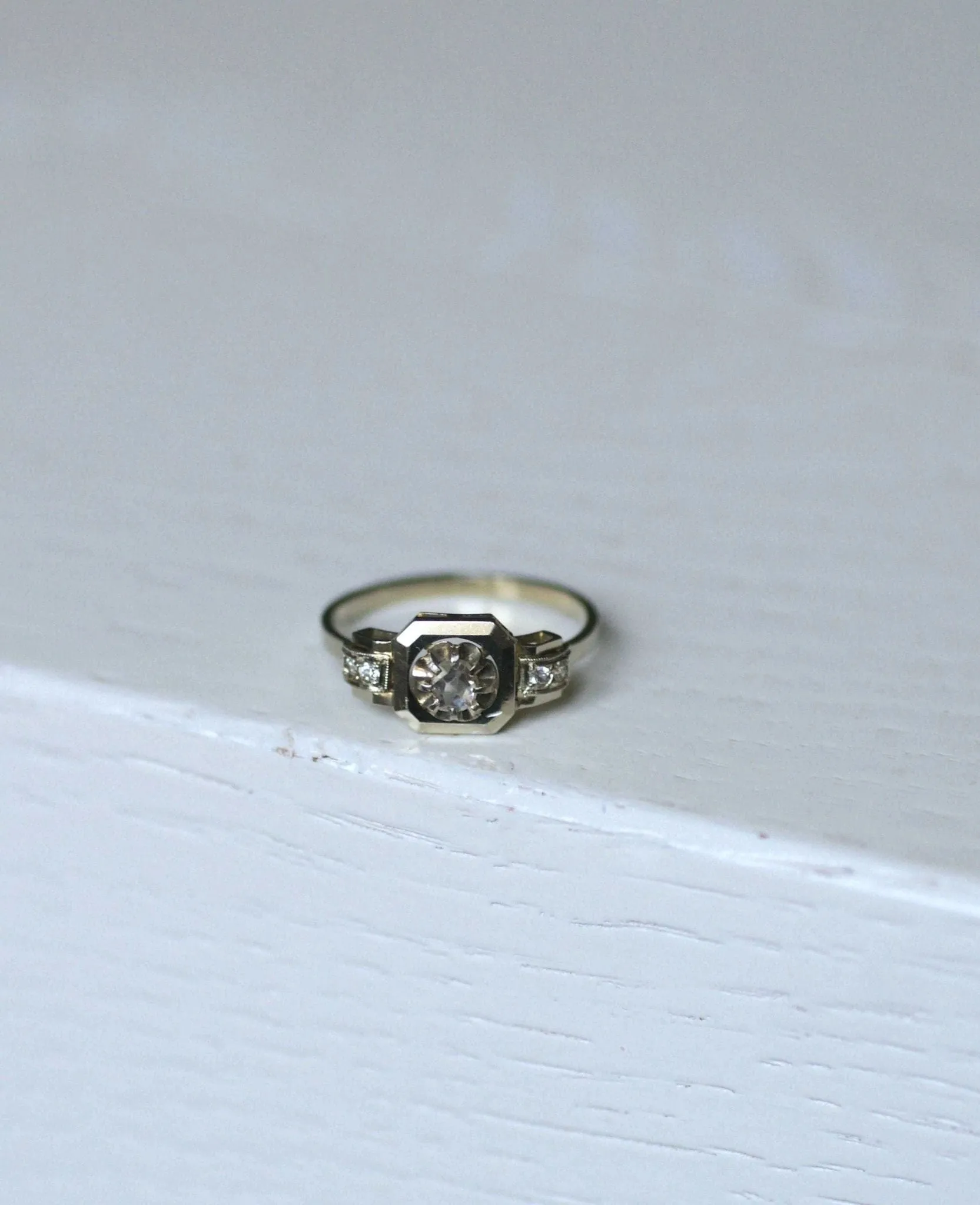 Bague de fiançailles Art Deco platine, et diamants sold by 58 Facettes product image thumbnail 2