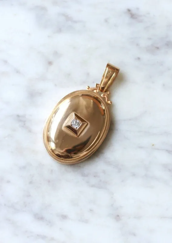 Médaillon ancien or rose et diamant sold by 58 Facettes