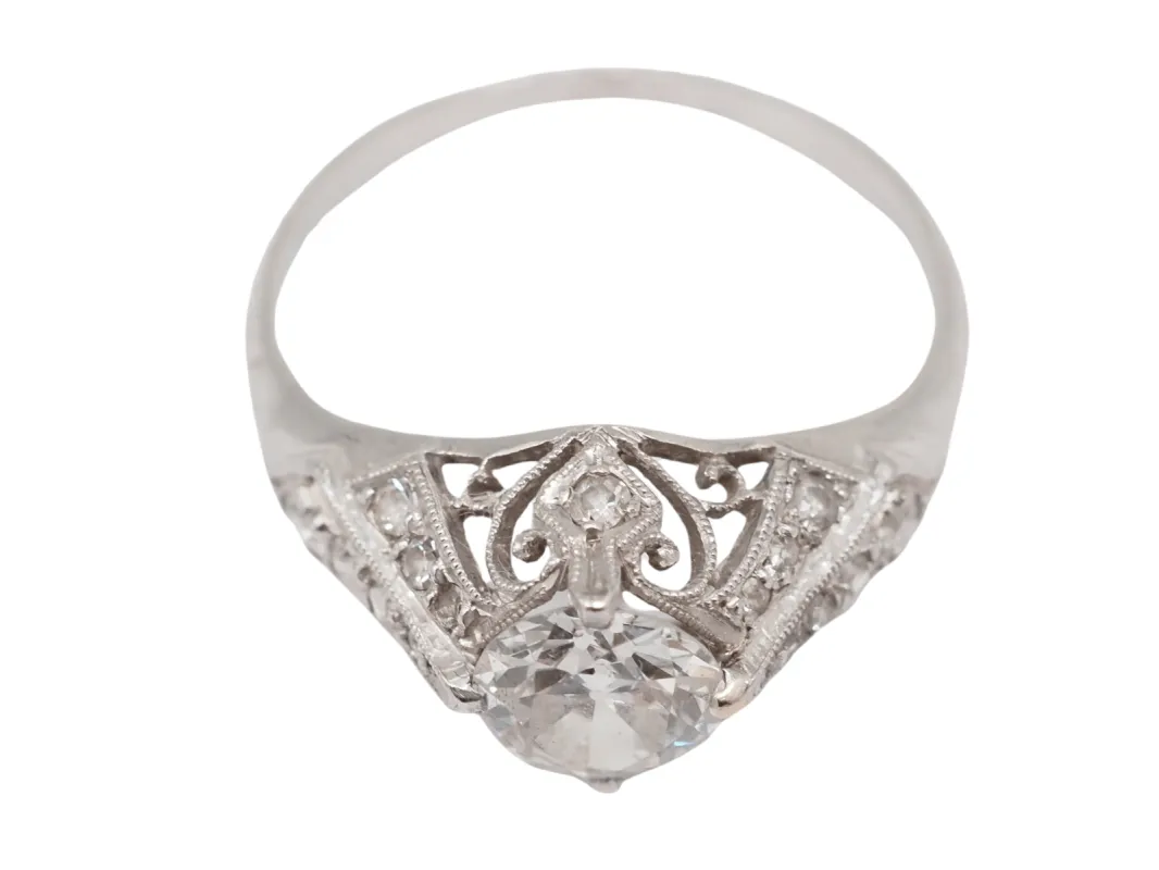 Bague Art Déco en platine sold by 58 Facettes