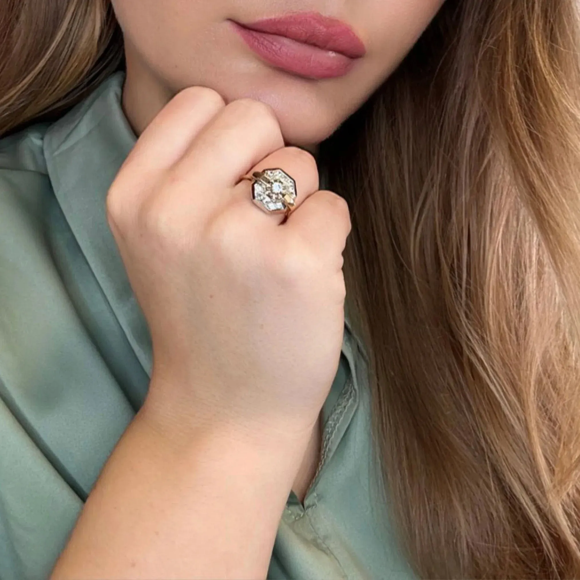 Bague Art-Déco or jaune et blanc et diamant sold by 58 Facettes product image thumbnail 2