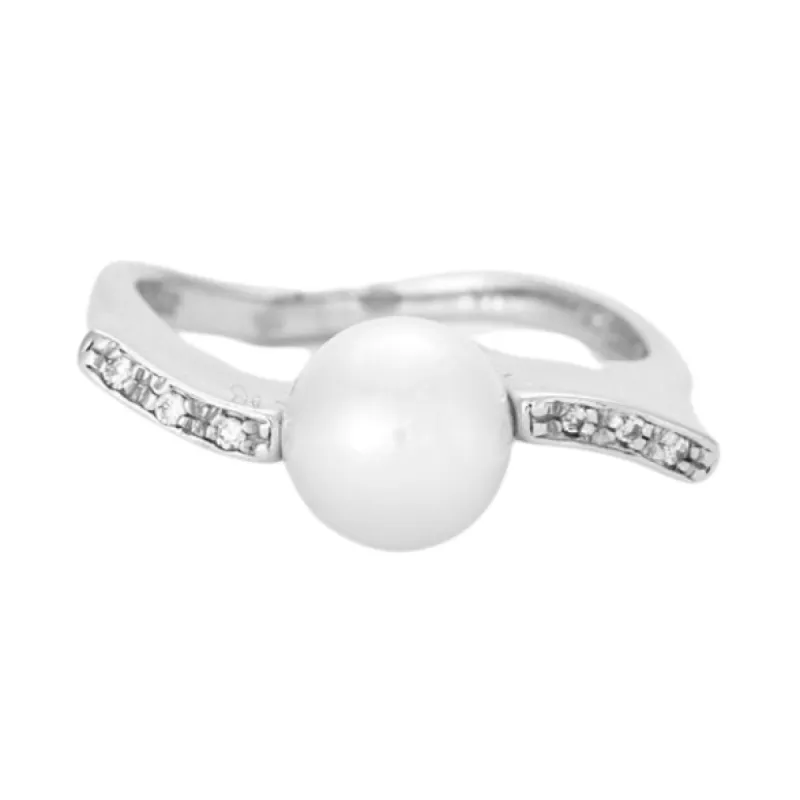 Bague diamants et perle sold by 58 Facettes