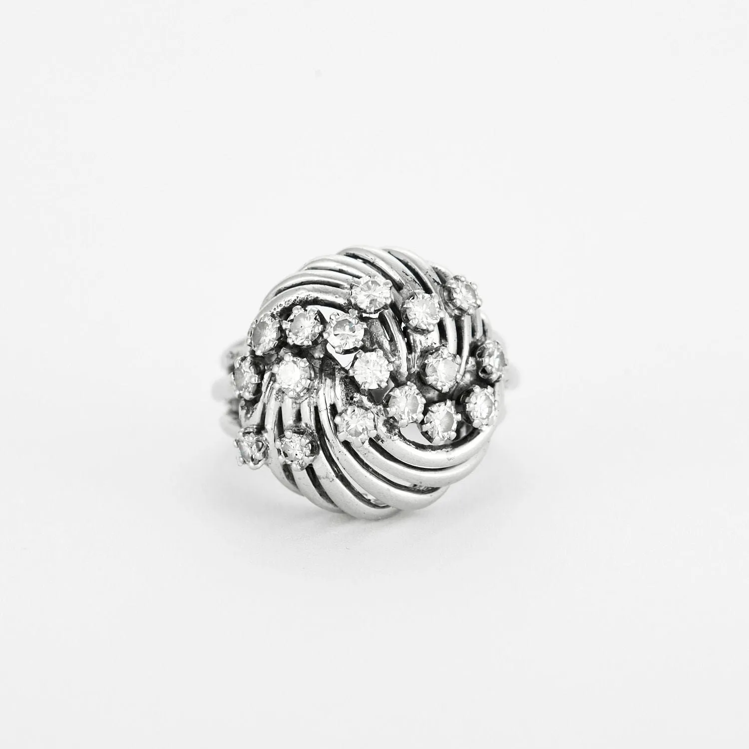 Bague or blanc sertie de diamants naturels sold by 58 Facettes product image thumbnail 5