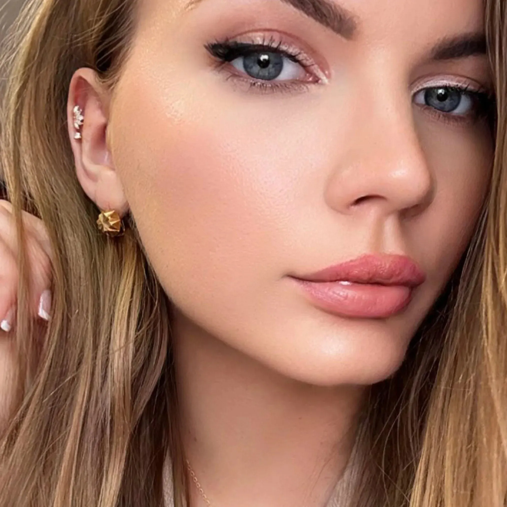 Dormeuses or jaune sold by 58 Facettes product image thumbnail 2