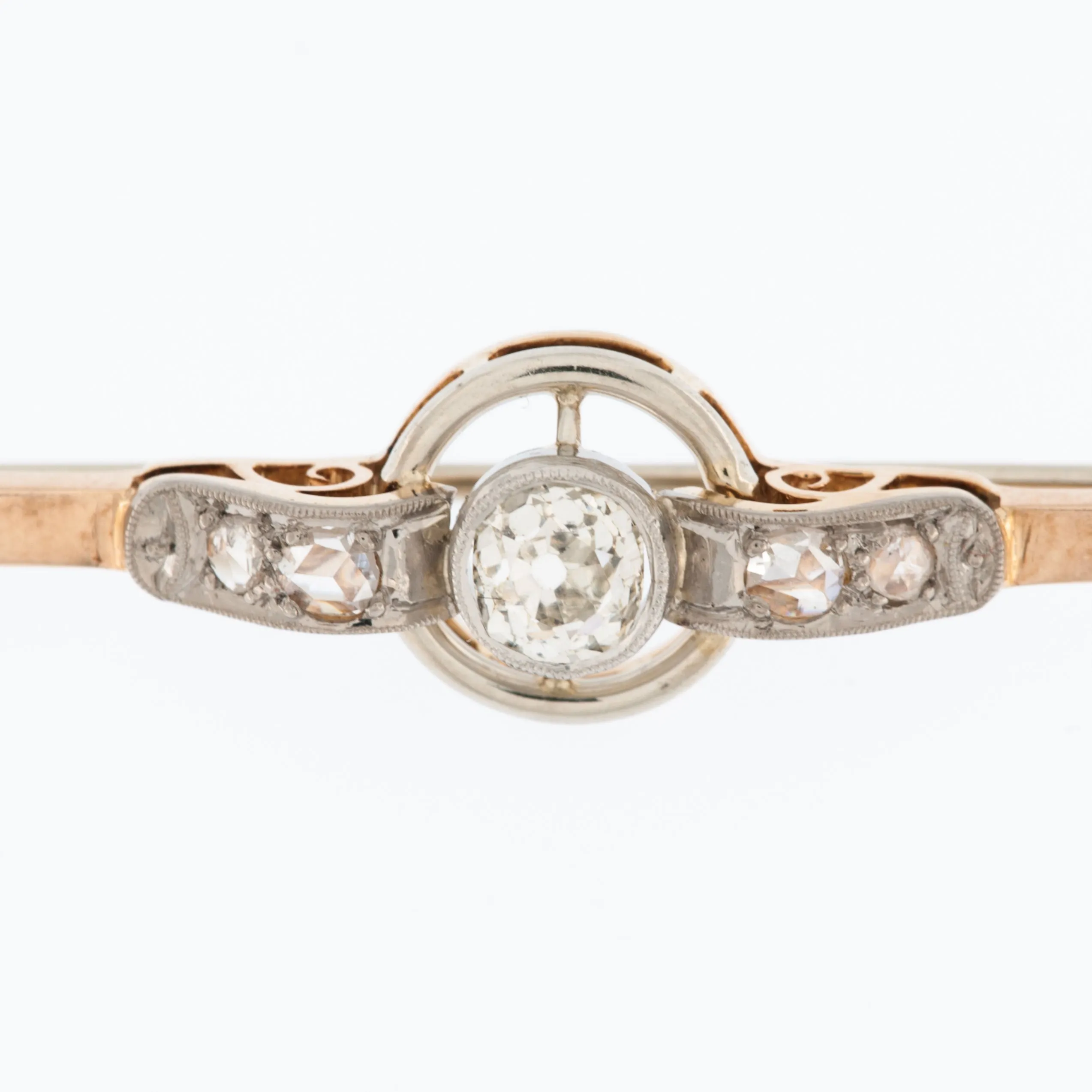 Broche rétro en or jaune et platine avec diamants sold by 58 Facettes product image thumbnail 3