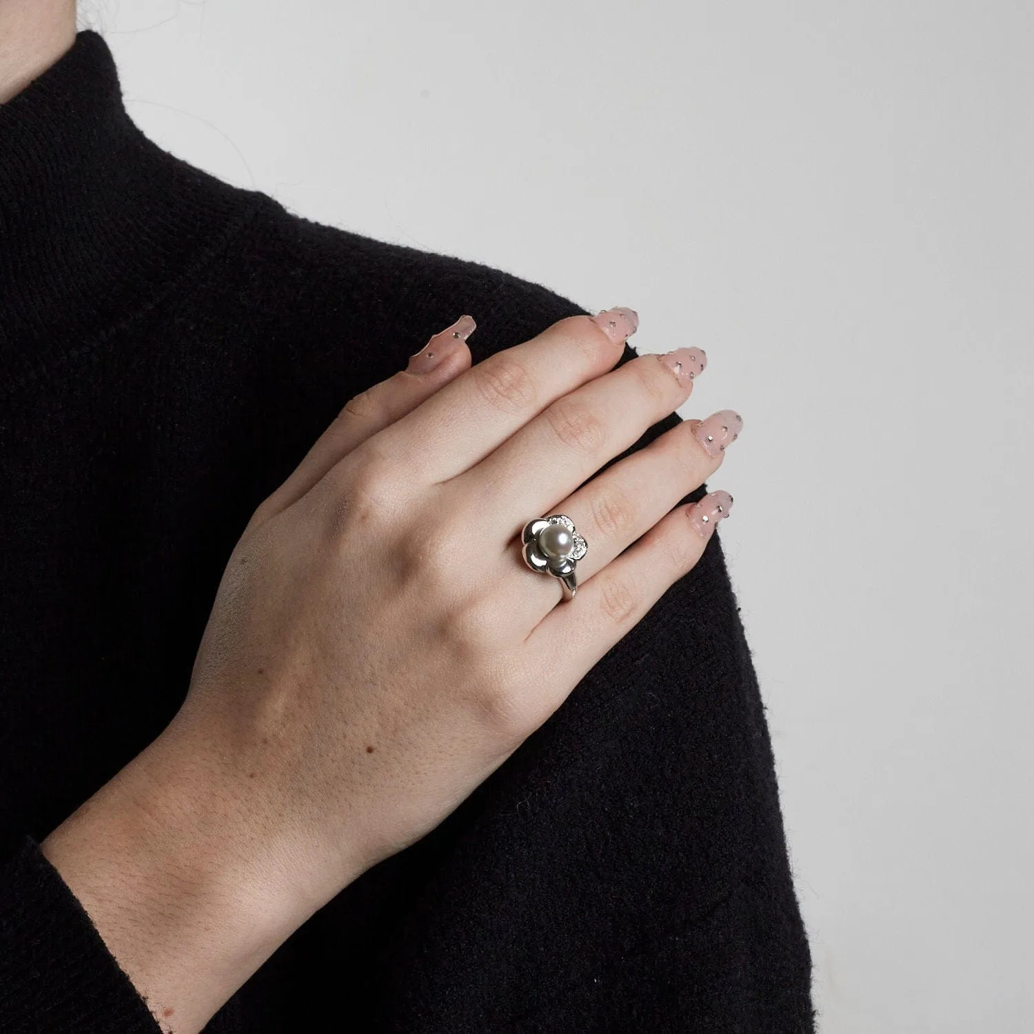 Bague perle et diamants sold by 58 Facettes product image thumbnail 2