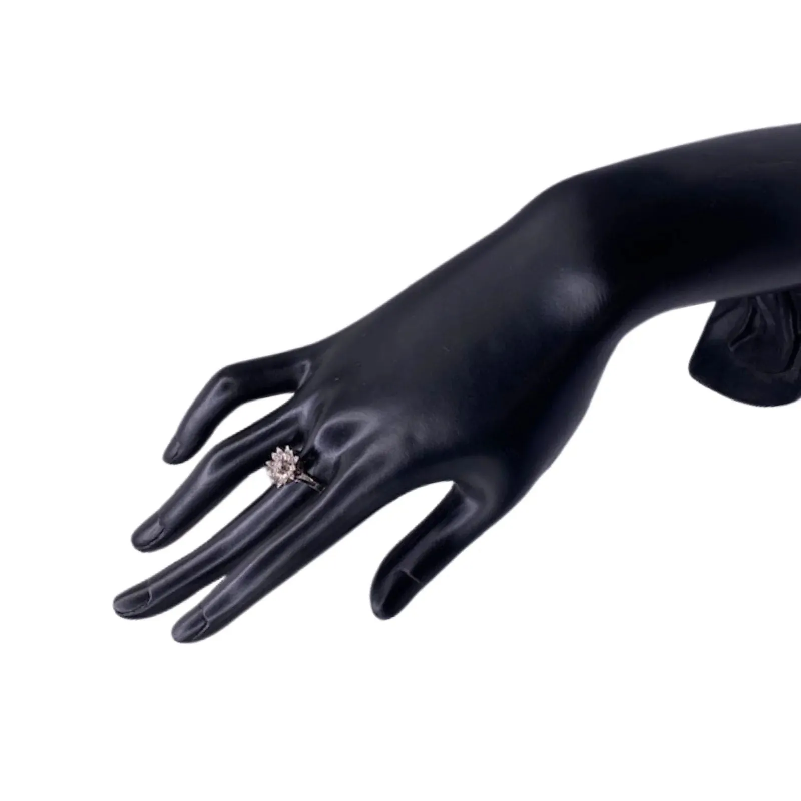 Bague entourage Fleur Or Blanc Diamants sold by 58 Facettes product image thumbnail 4