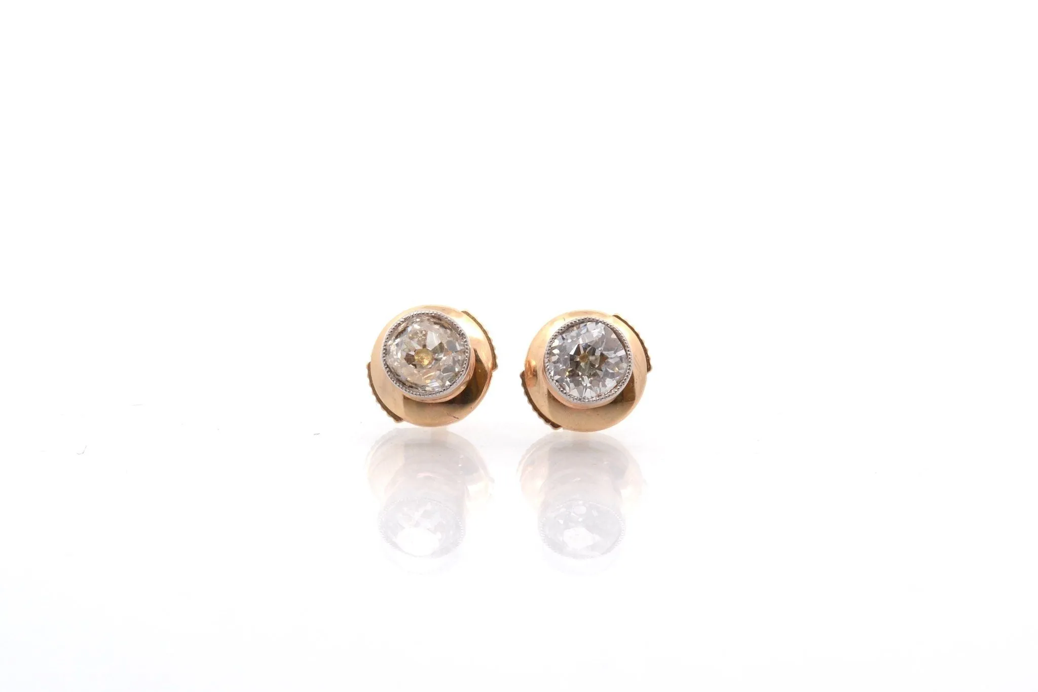 Puces d’oreilles en or jaune et diamants sold by 58 Facettes product image thumbnail 2