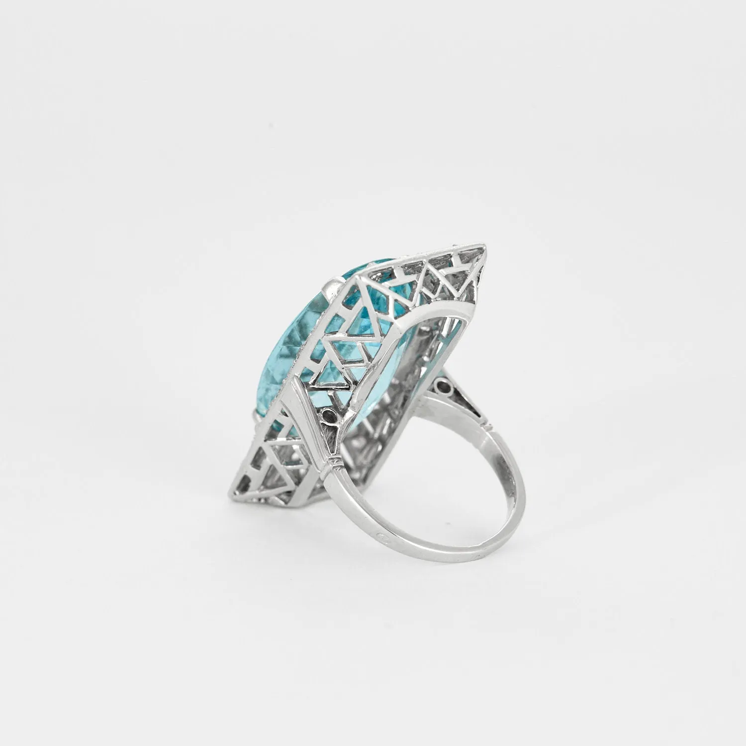 Bague or gris aigue marine et diamants sold by 58 Facettes product image thumbnail 5