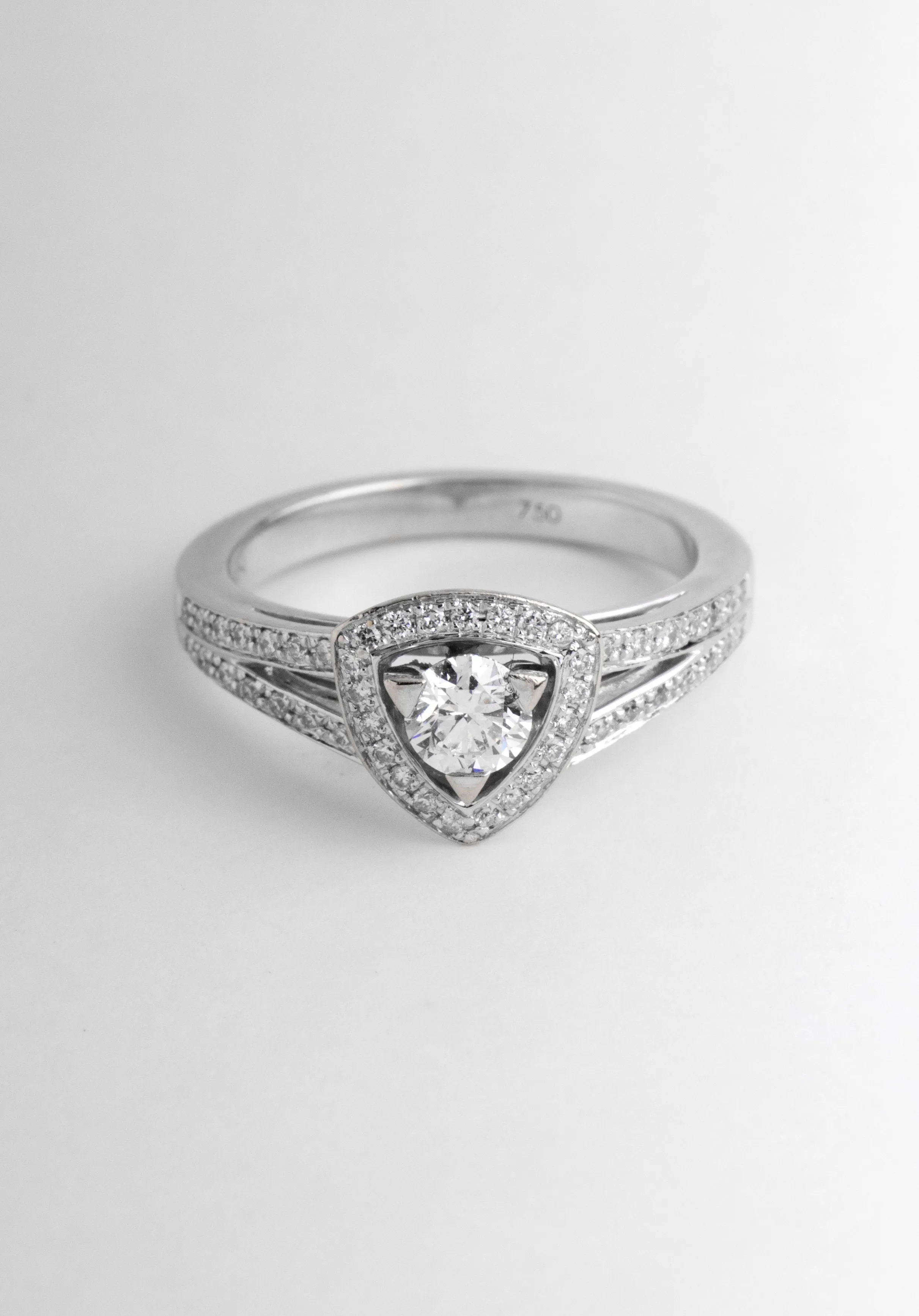 Bague MAUBOUSSIN Dream And Love N°2 Or Blanc 750/1000 sold by 58 Facettes product image thumbnail 2