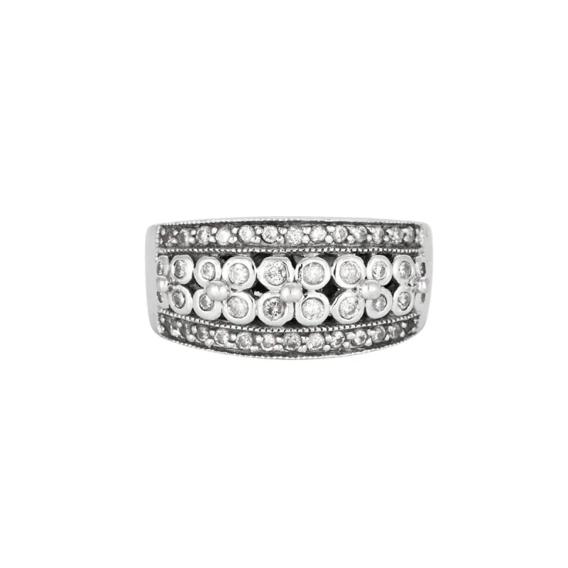 Bague jonc en or gris et diamants sold by 58 Facettes