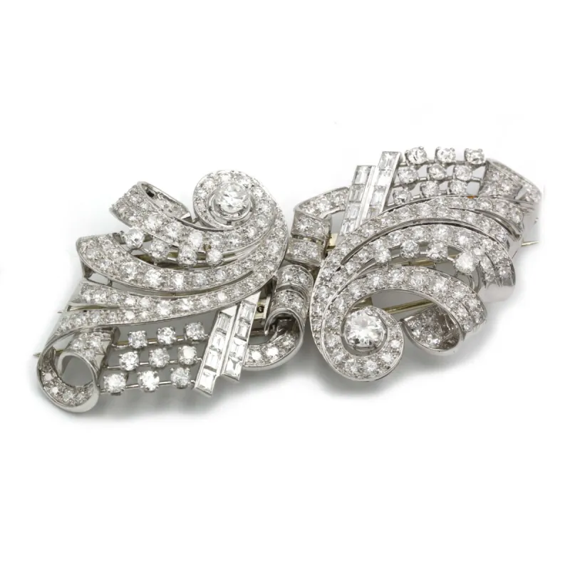 Broche Double Clip Art Déco - Or, platine & diamants sold by 58 Facettes