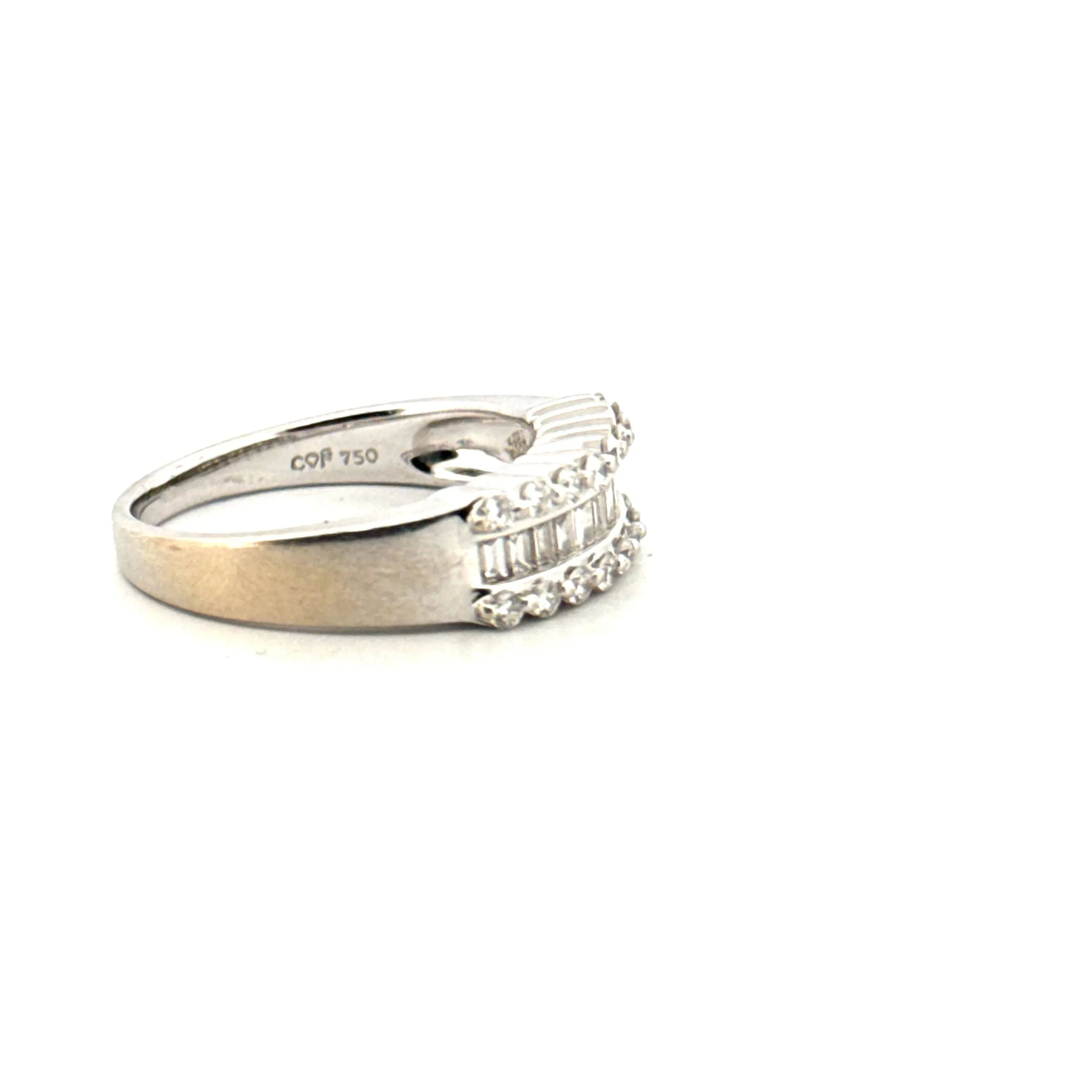 Alliance demi-tour or blanc et diamants sold by 58 Facettes product image thumbnail 4