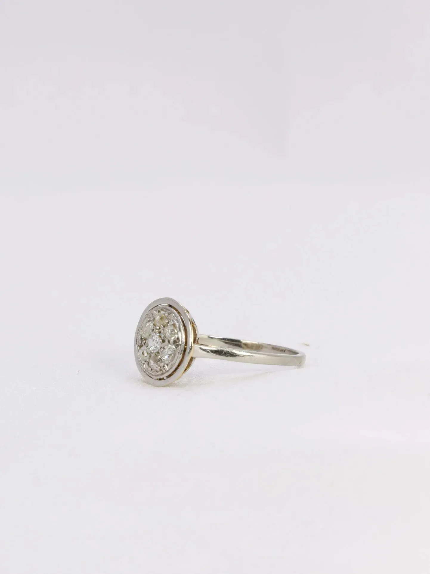 Bague ancienne ronde diamants sold by 58 Facettes product image thumbnail 3