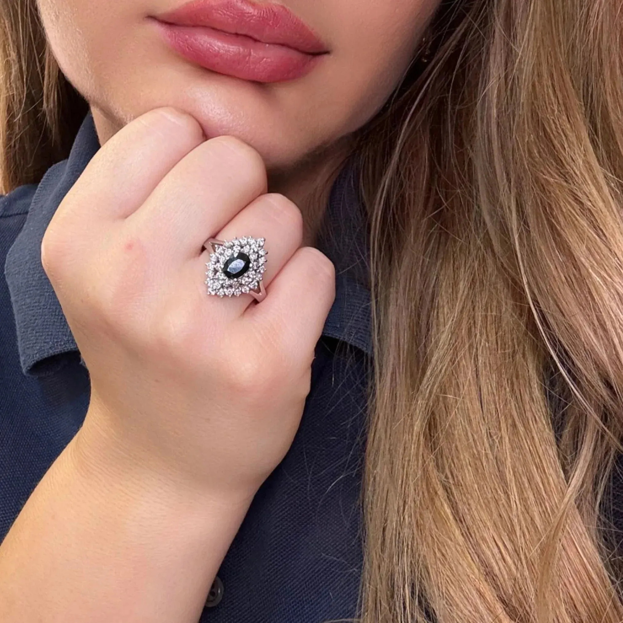 Bague Marquise or blanc saphirs diamants sold by 58 Facettes product image thumbnail 2