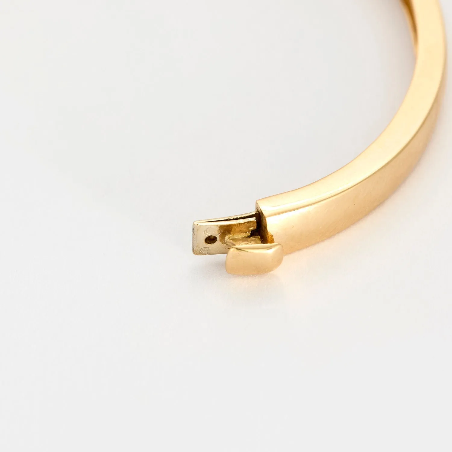 Bracelet jonc or jaune diamants sold by 58 Facettes product image thumbnail 5