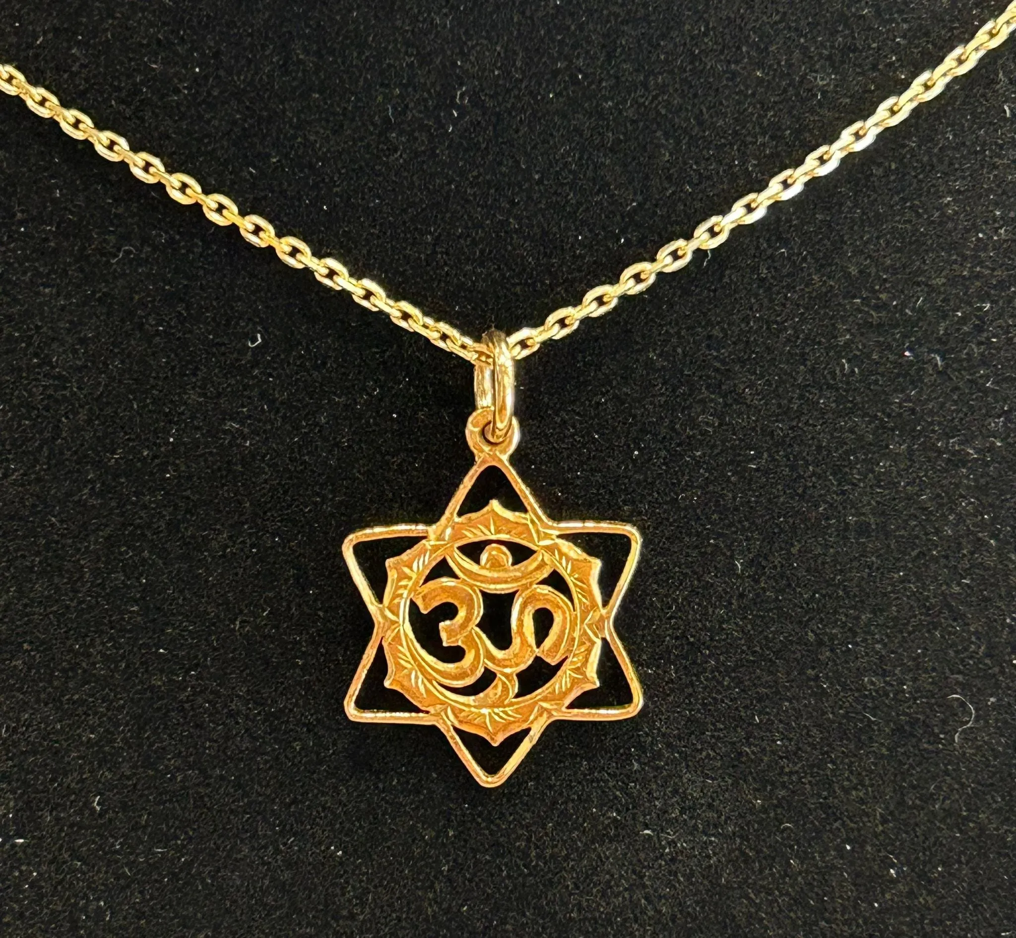 Pendentif ohm om mantra yoga étoile de David sold by 58 Facettes product image thumbnail 2