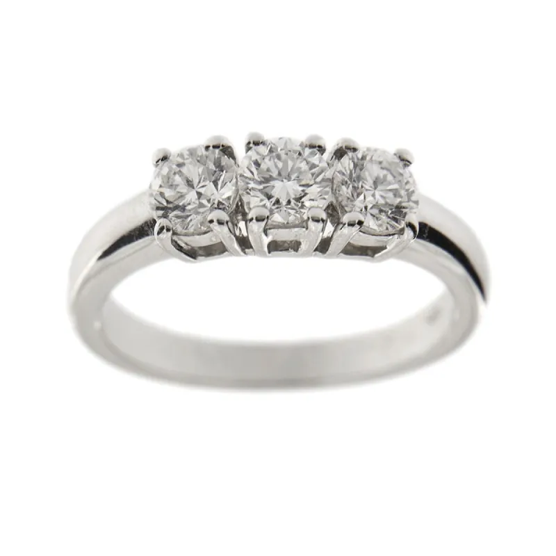 Bague trilogie en or blanc 18 kt et diamants 1,12 ct sold by 58 Facettes