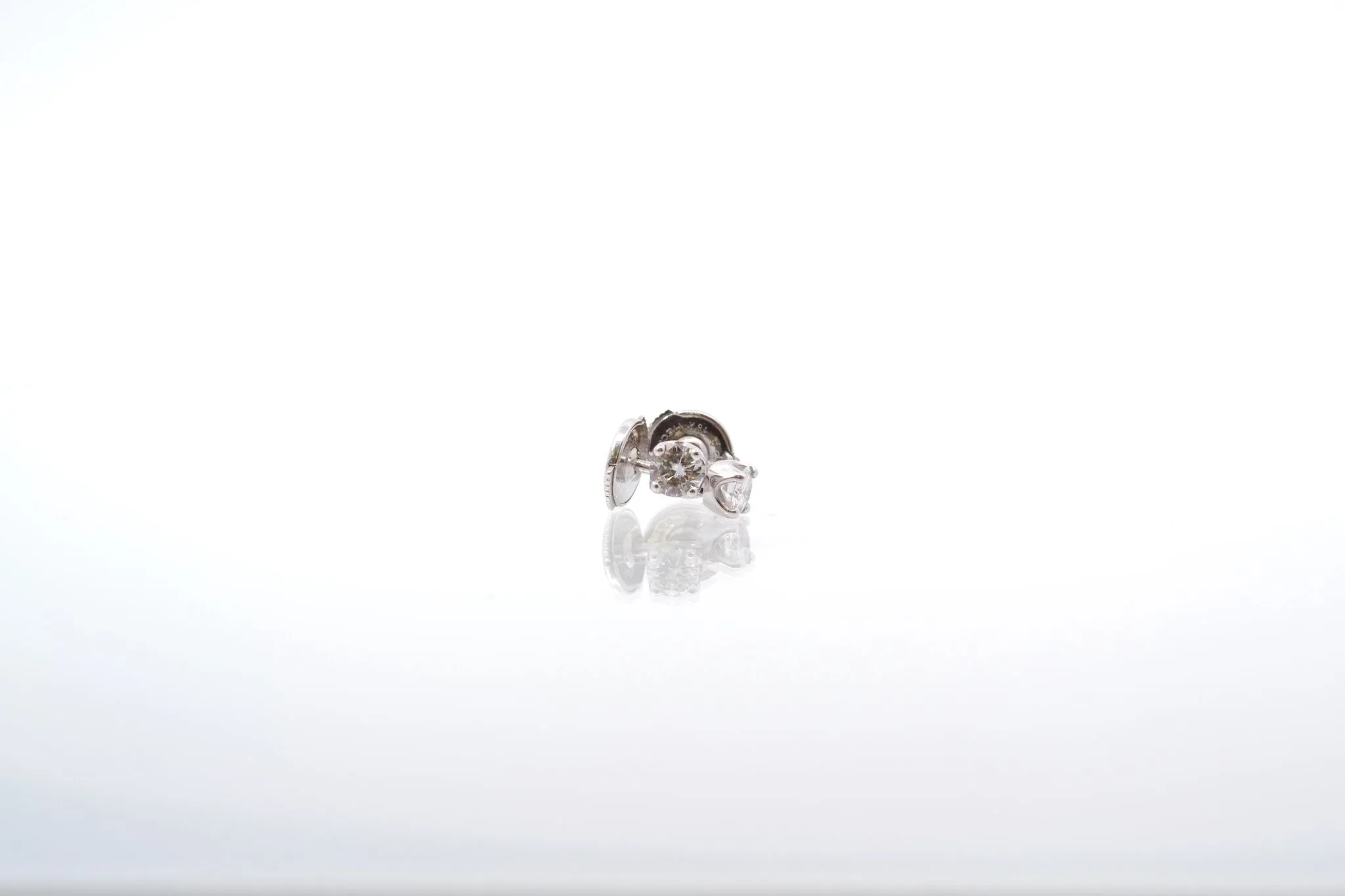 Boucles d'oreilles puces diamants sold by 58 Facettes product image thumbnail 2