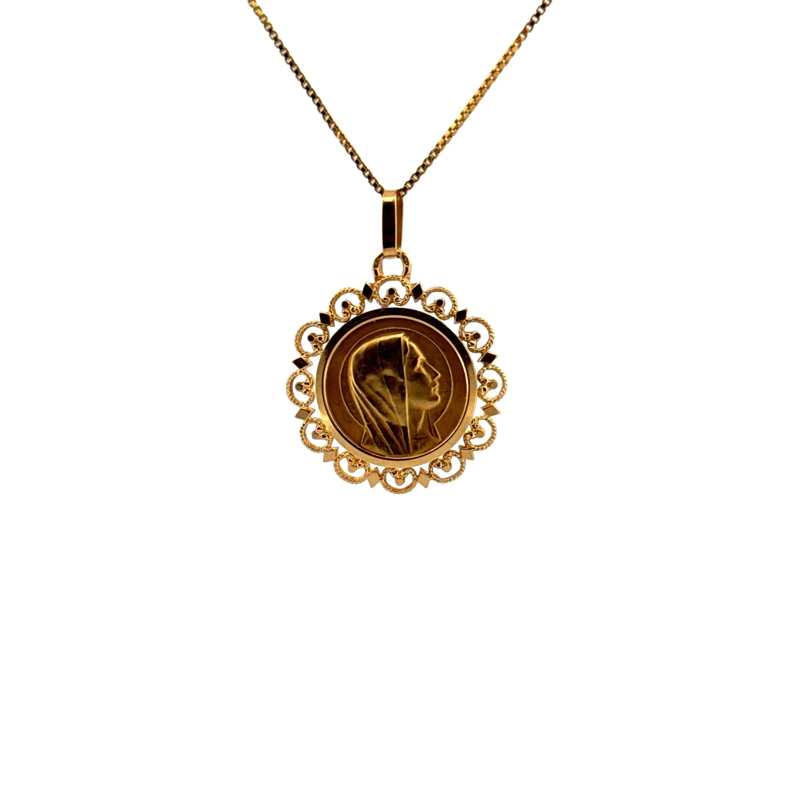 Médaille Marie Or Jaune 18k sold by 58 Facettes product image thumbnail 3