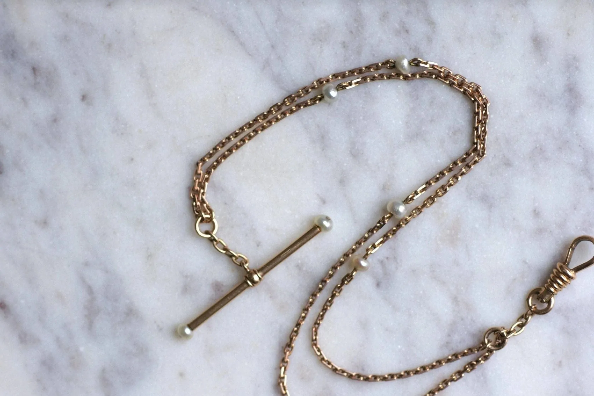 Bracelet, chaine de montre, or rose et perles sold by 58 Facettes product image thumbnail 5