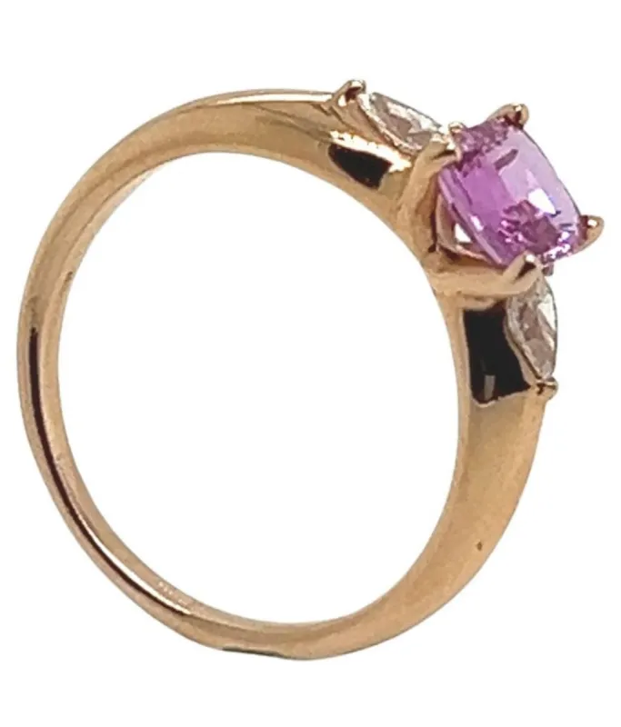 Bague en or rose avec saphir rose et deux diamants sold by 58 Facettes
