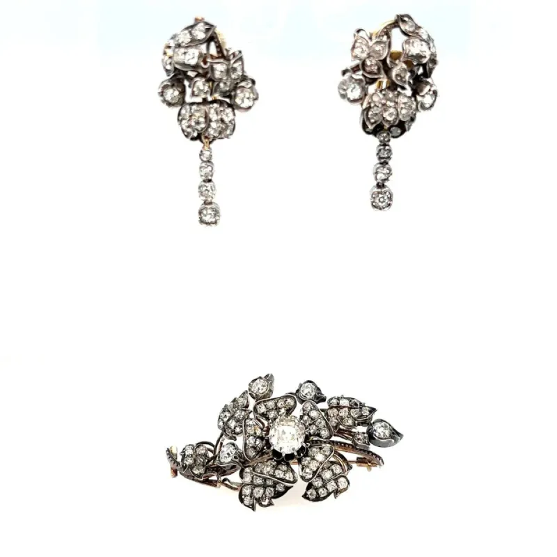 Parure Fleur Diamants Argent Et Or 19ème Siècle sold by 58 Facettes
