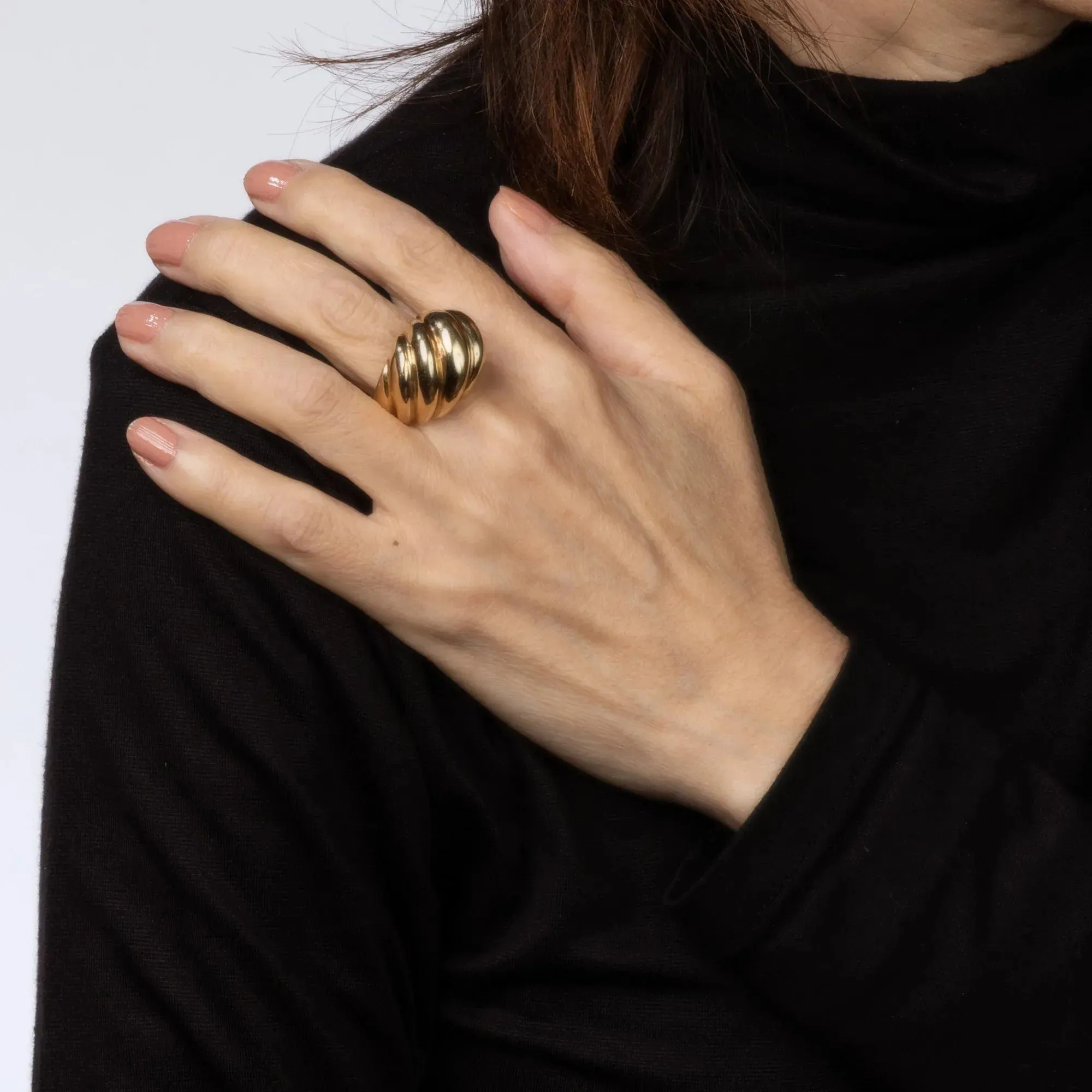 Bague en or cannelée vintage des années 70 sold by 58 Facettes product image thumbnail 2