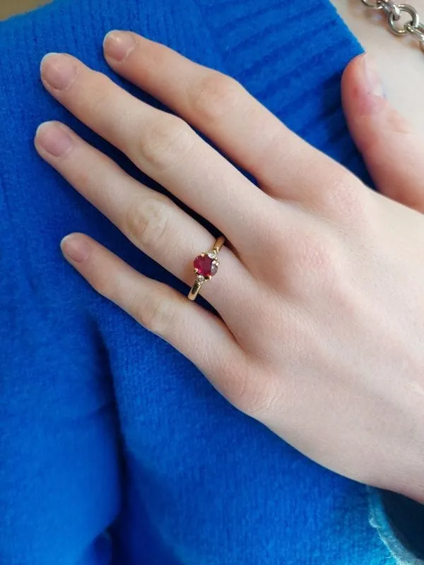 BAGUE MODERNE RUBIS ET DIAMANTS sold by 58 Facettes product image thumbnail 2