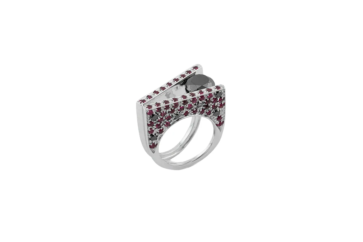 Bague moderne en or blanc 18 kt avec rubis et diamants noirs sold by 58 Facettes