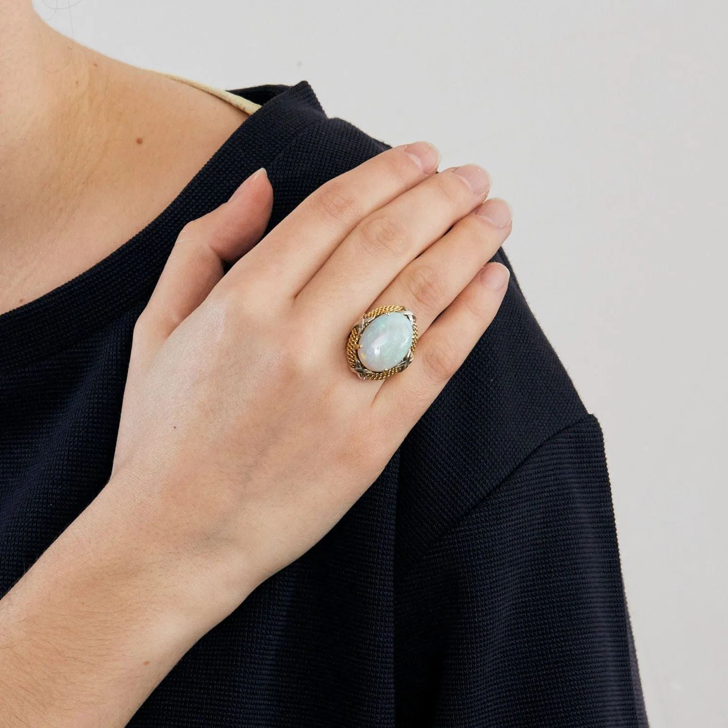 Bague or et opale sold by 58 Facettes product image thumbnail 2