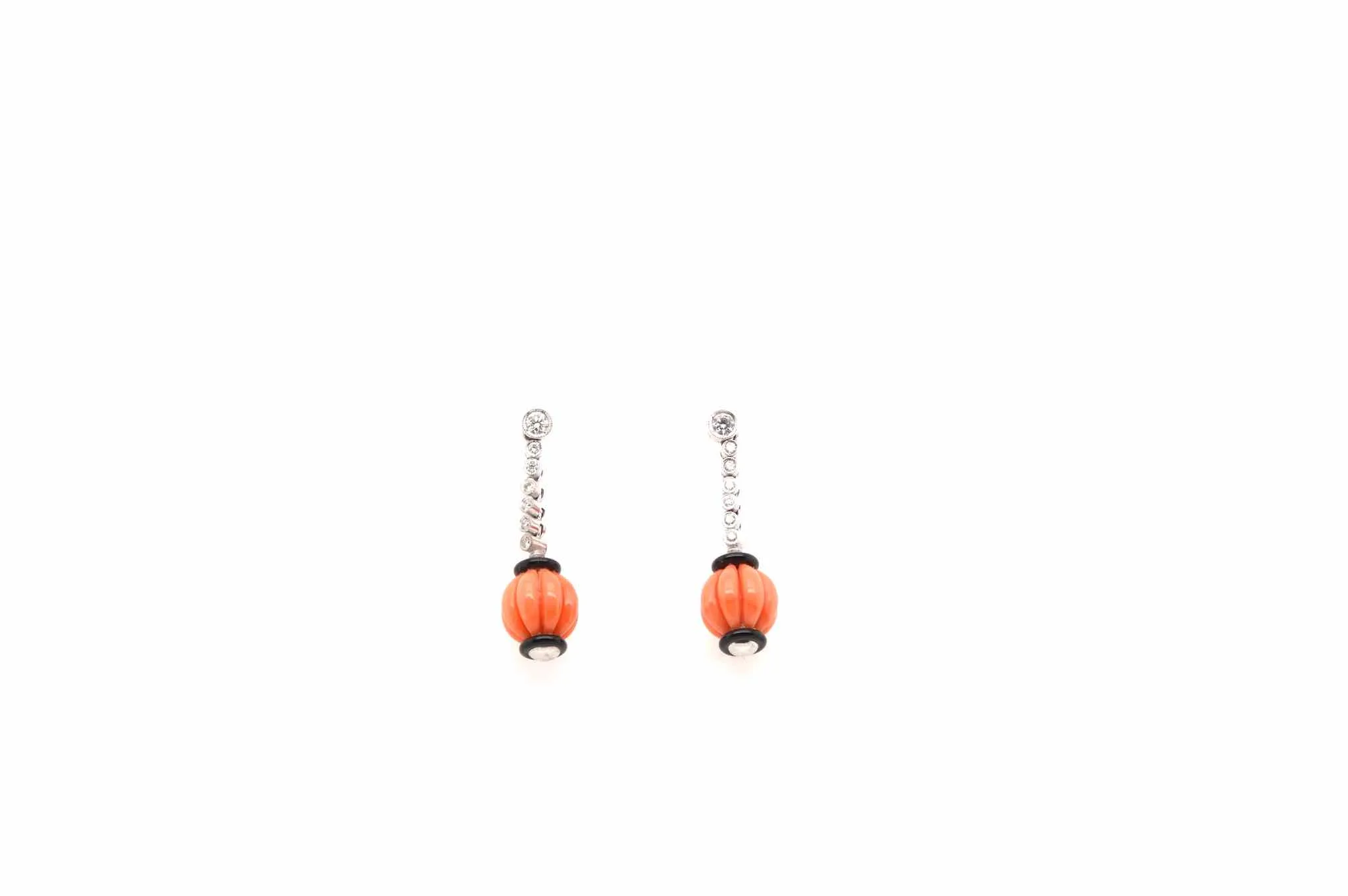 Boucles d'oreilles Or blanc Corail Onyx Diamants sold by 58 Facettes product image thumbnail 3