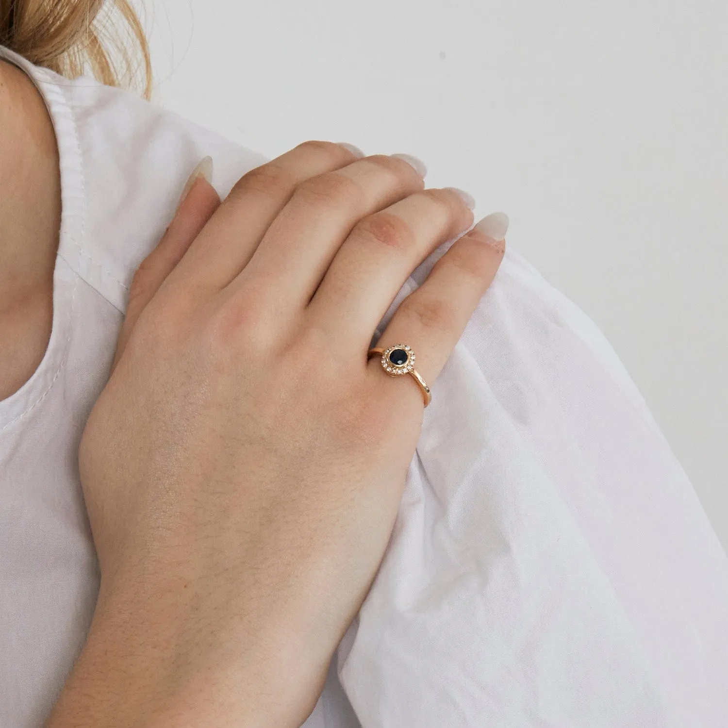 Bague en or rose saphir et diamants sold by 58 Facettes product image thumbnail 2