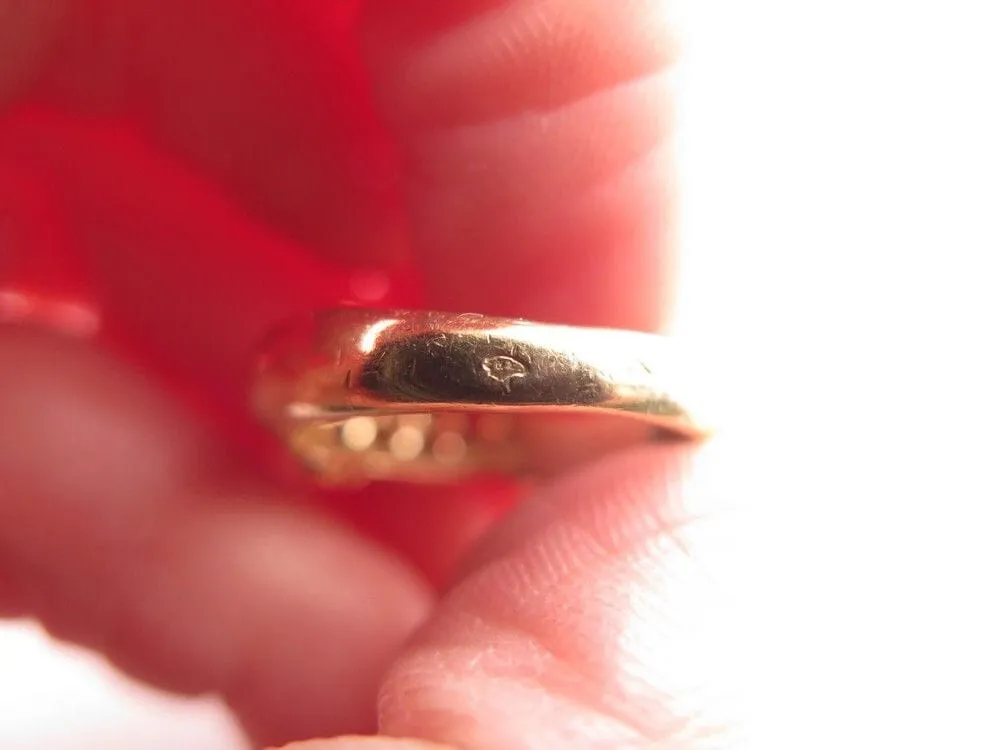 bague bandeau en or jaune et 16 diamants brillants 0.4ct sold by 58 Facettes product image thumbnail 3