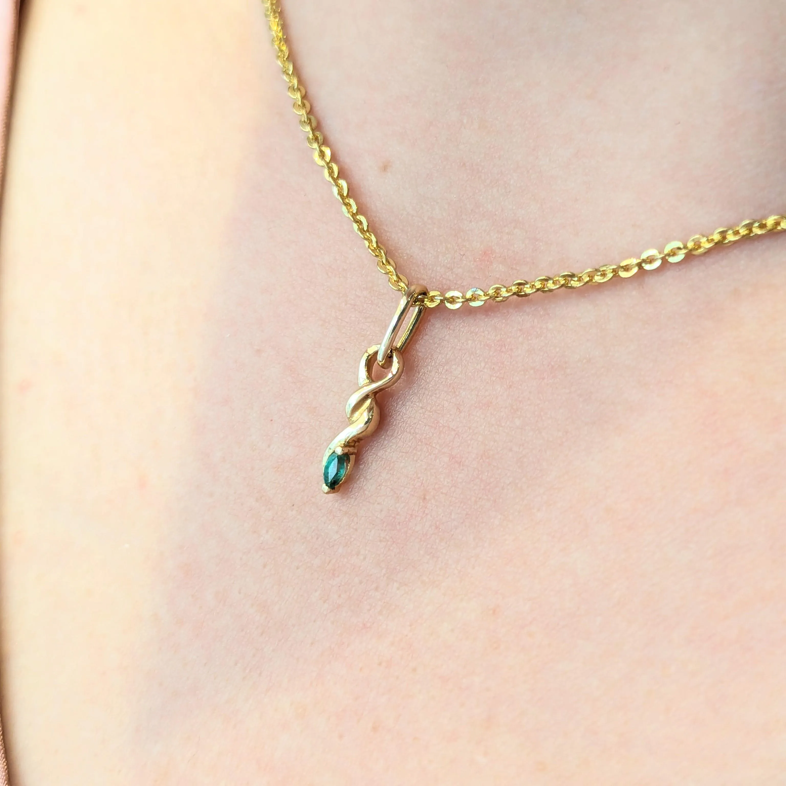 Pendentif or jaune et émeraude sold by 58 Facettes product image thumbnail 2