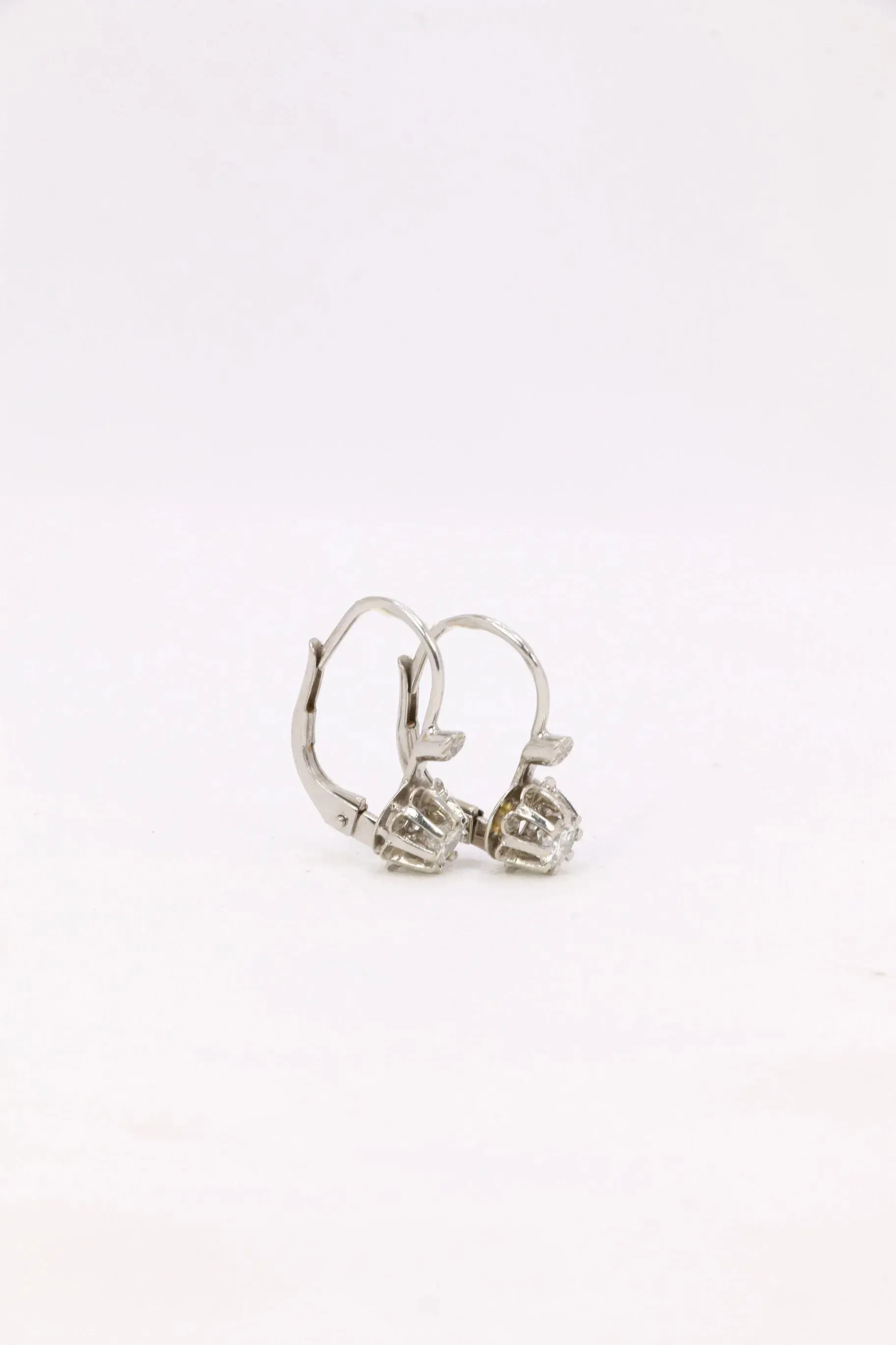 Dormeuses vintage or blanc diamants 0,30 ct sold by 58 Facettes product image thumbnail 3