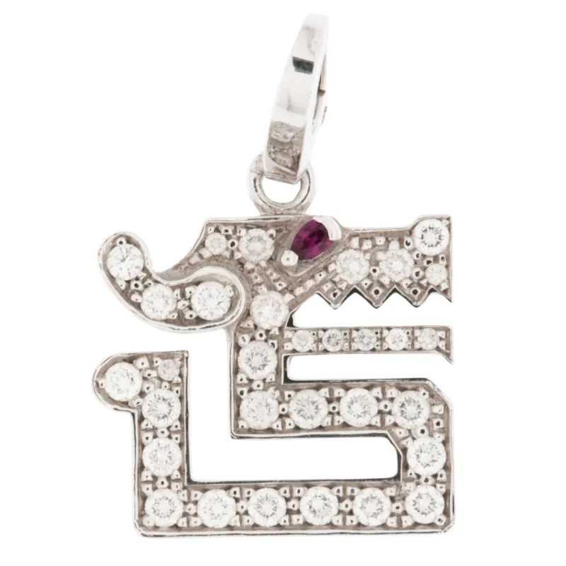 CARTIER - Le Baiser du Dragon - Pendentif en or blanc carats, diamants et rubis sold by 58 Facettes