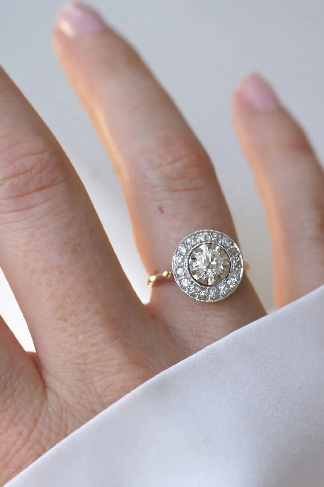 Bague Cible Art Deco Diamants sur Or et Platine sold by 58 Facettes product image thumbnail 2