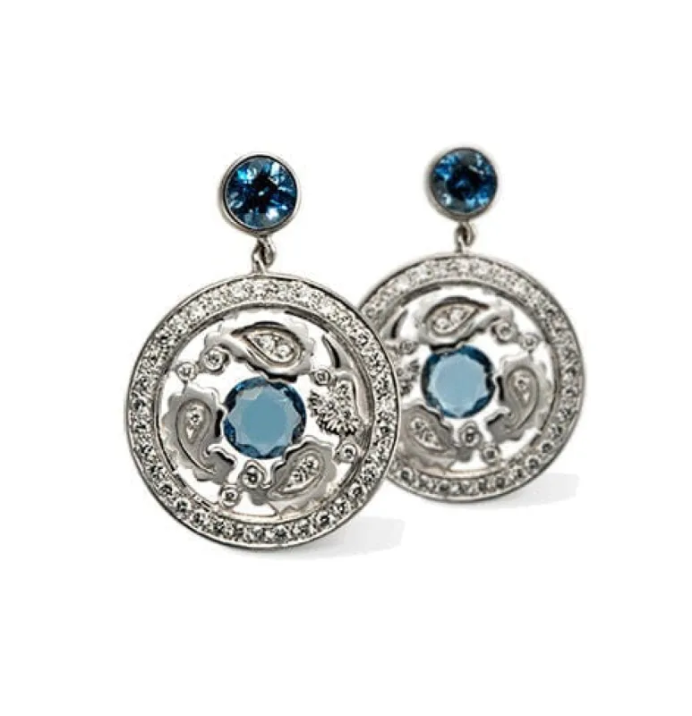 Carrera Y Carrera - Boucles d'oreilles or blanc, topazes, diamants sold by 58 Facettes