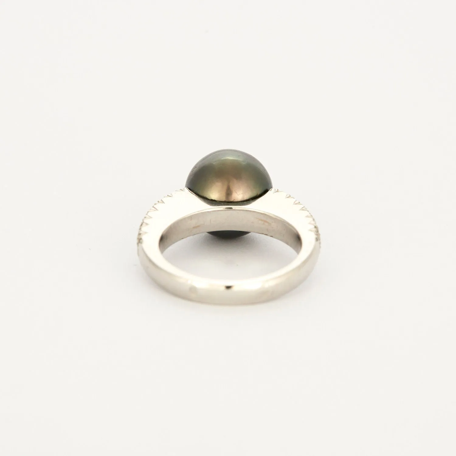 Bague or blanc perle de Tahiti avec diamants sold by 58 Facettes product image thumbnail 5