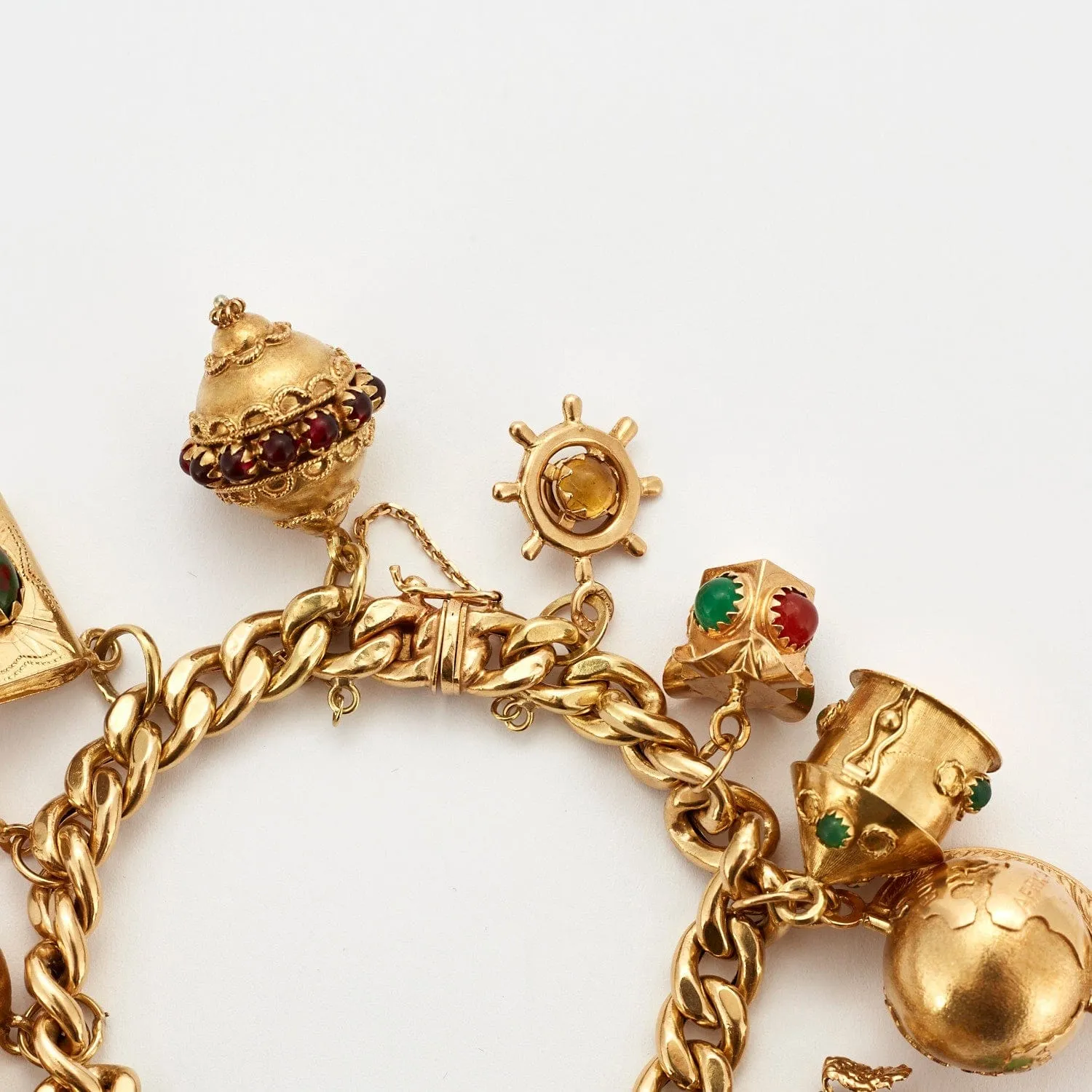 Important Bracelet gourmette et pampilles en or jaune sold by 58 Facettes product image thumbnail 5