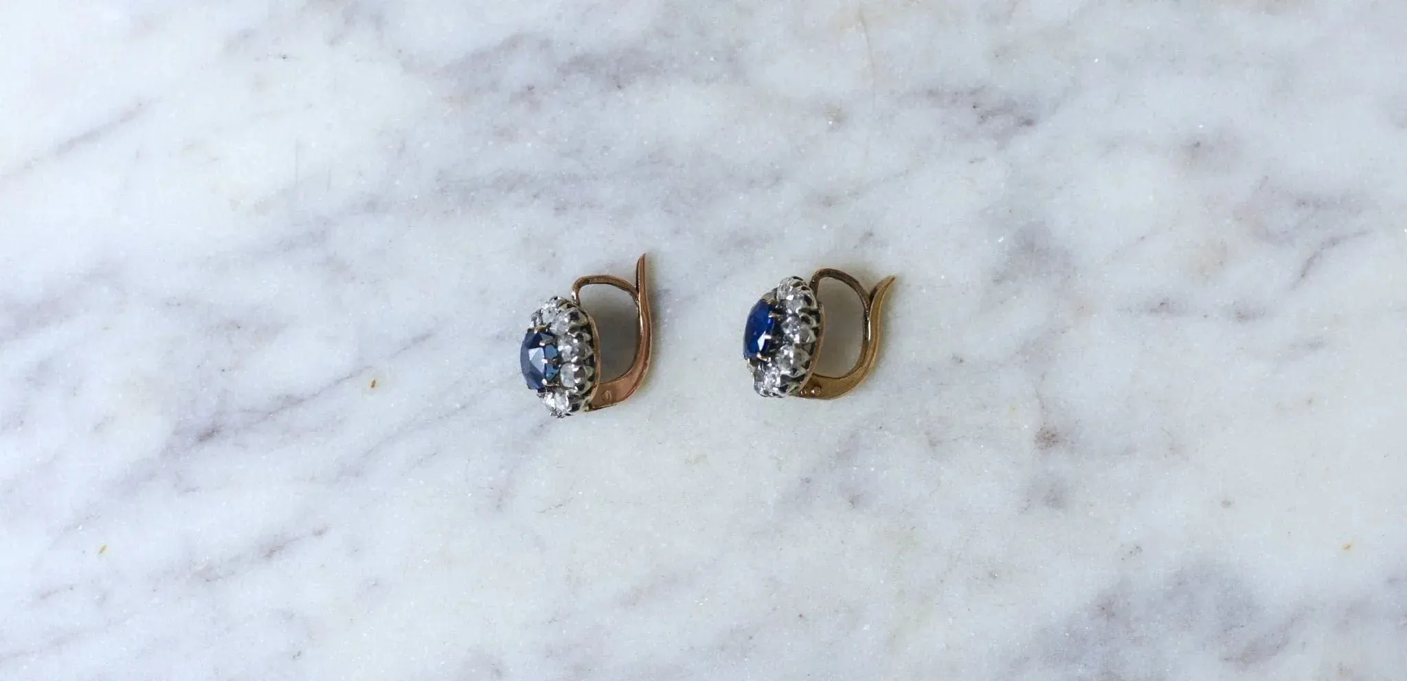 Boucles d'Oreilles Marguerite Saphir et Diamants sold by 58 Facettes product image thumbnail 3