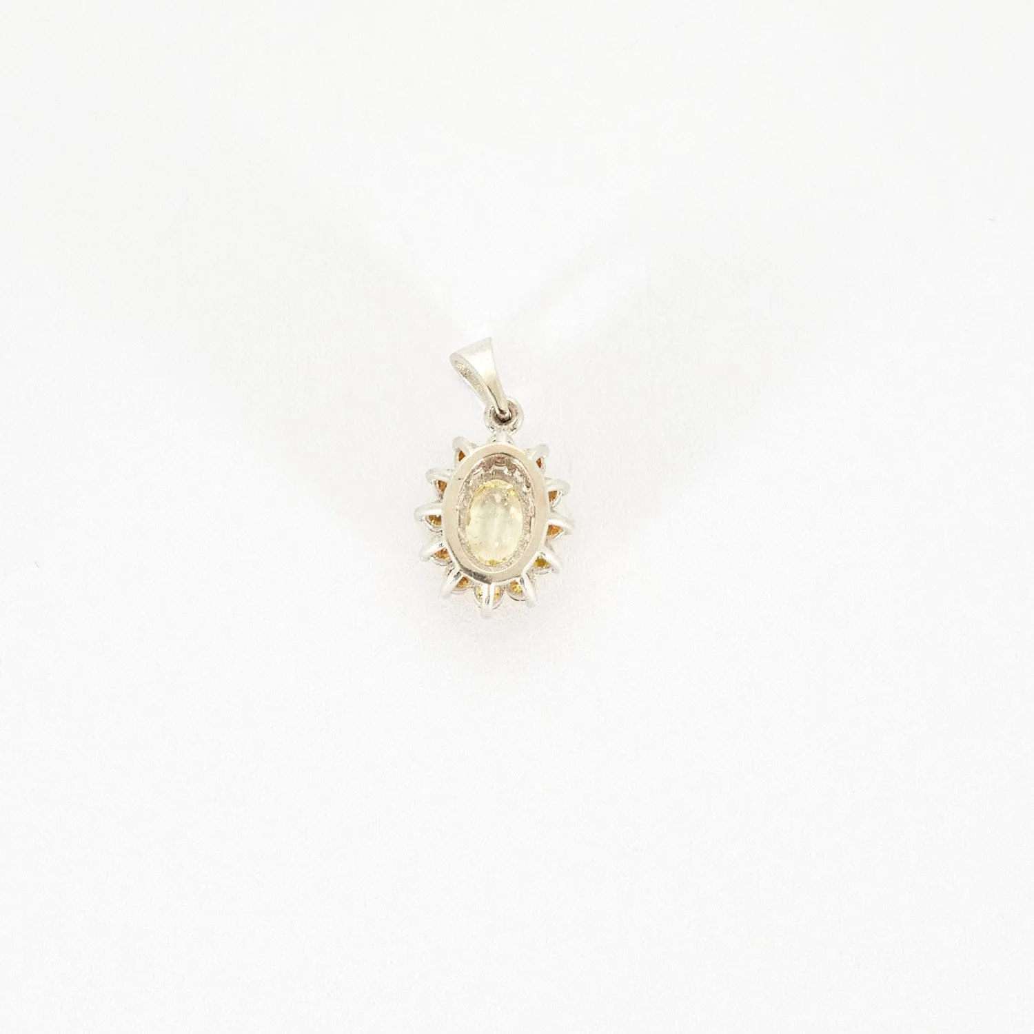 Pendentif en or gris avec diamants jaune sold by 58 Facettes product image thumbnail 3