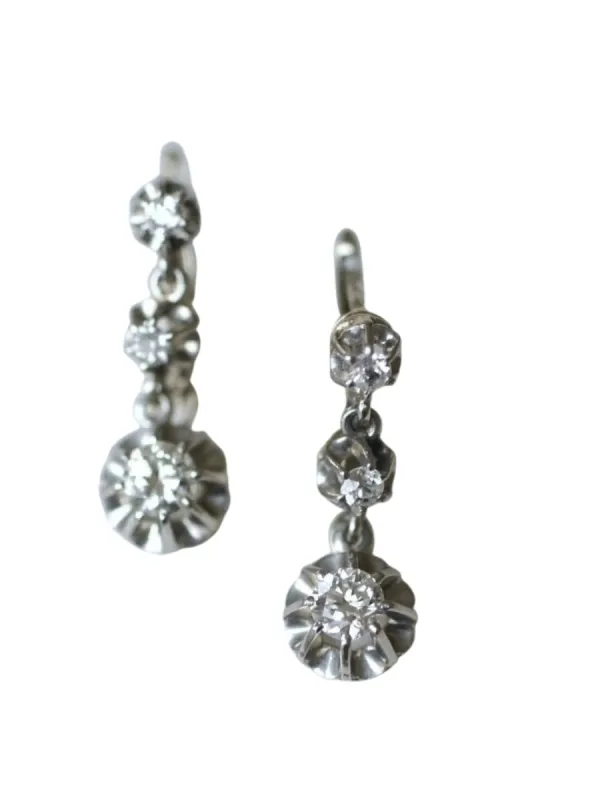 Dormeuses Art Deco platine et diamants sold by 58 Facettes