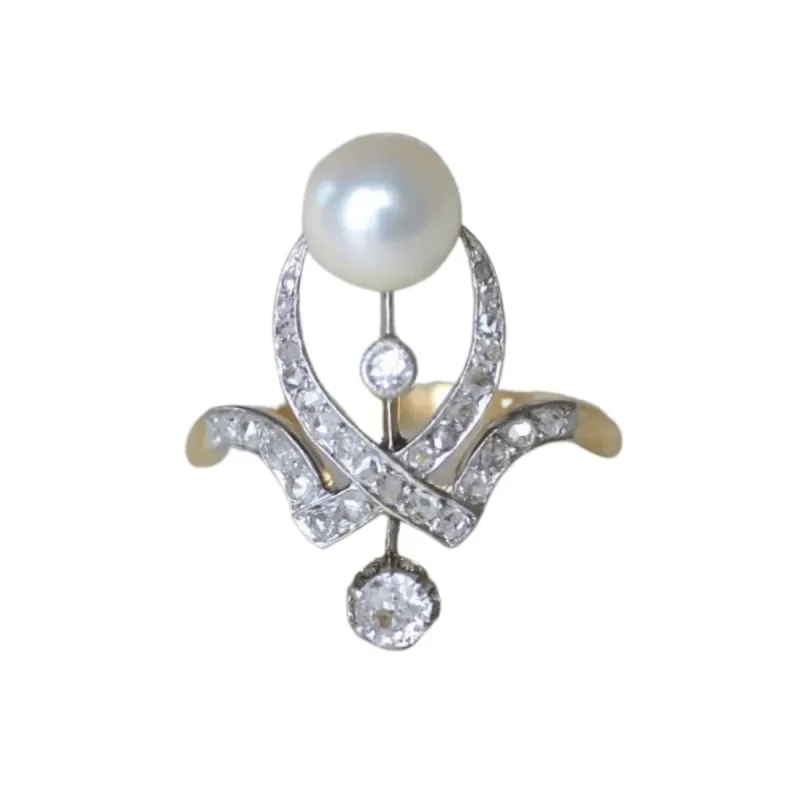 Bague Duchesse diamants et perle sold by 58 Facettes