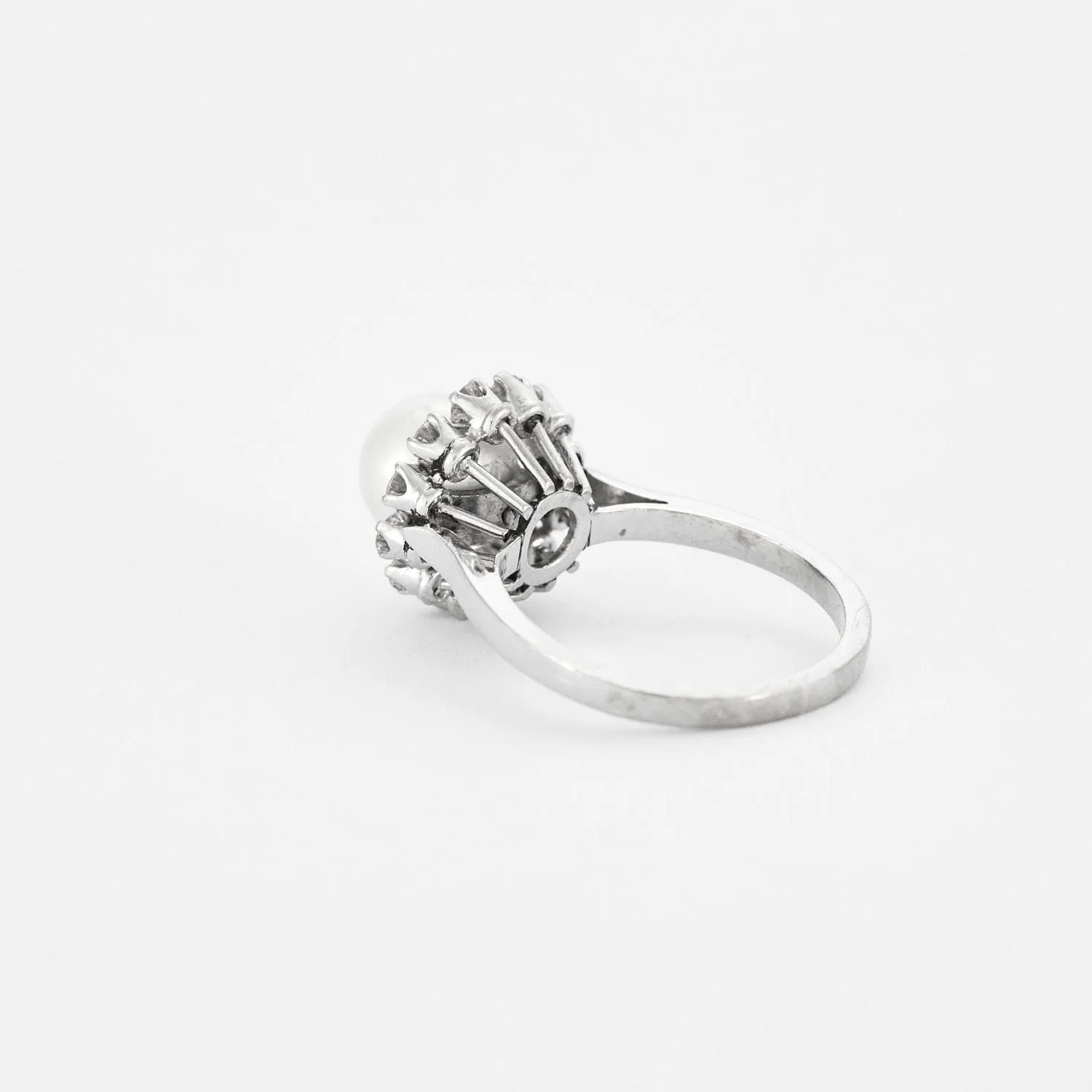 Bague Fleur Or gris Perle Diamants sold by 58 Facettes product image thumbnail 5