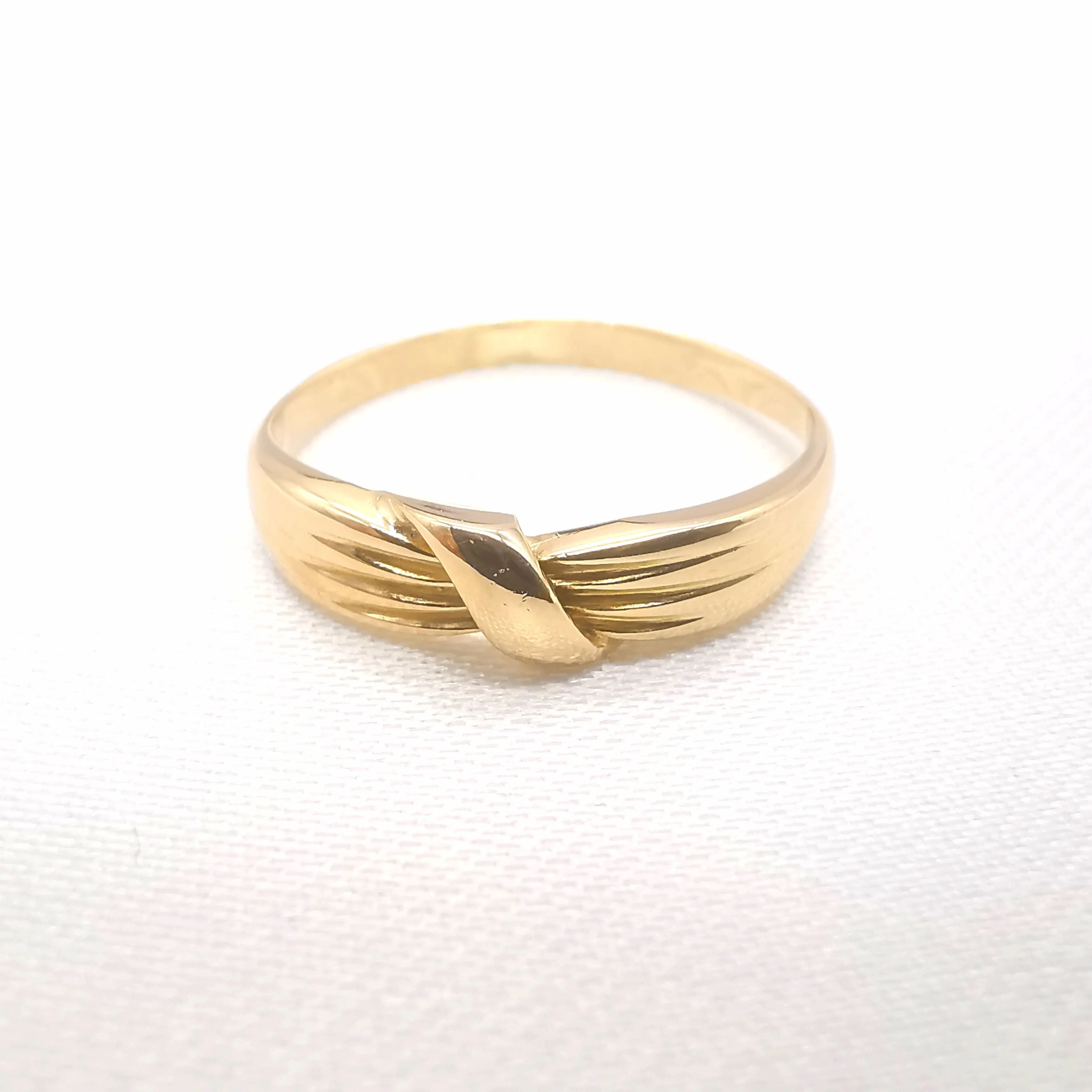 Bague en or jaune sold by 58 Facettes product image thumbnail 2