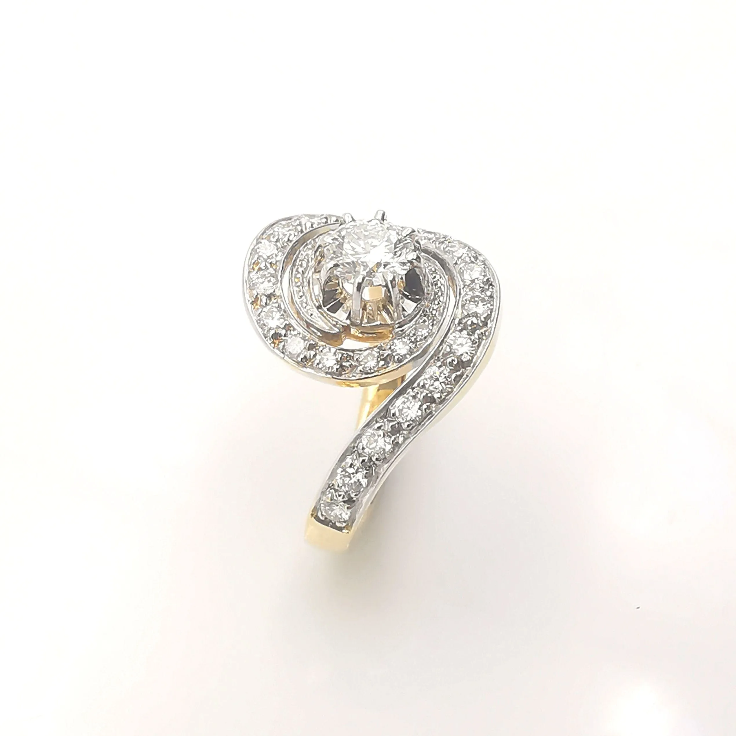 Bague tourbillon or et diamants 1.34 ct sold by 58 Facettes product image thumbnail 5