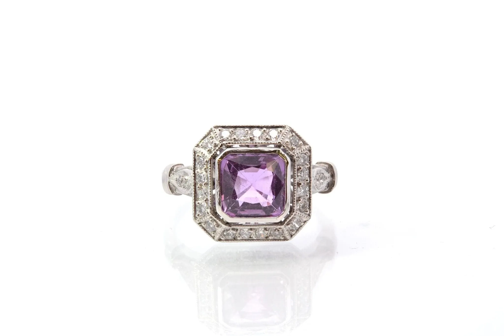 Bague vintage en platine avec saphir et diamants sold by 58 Facettes product image thumbnail 2