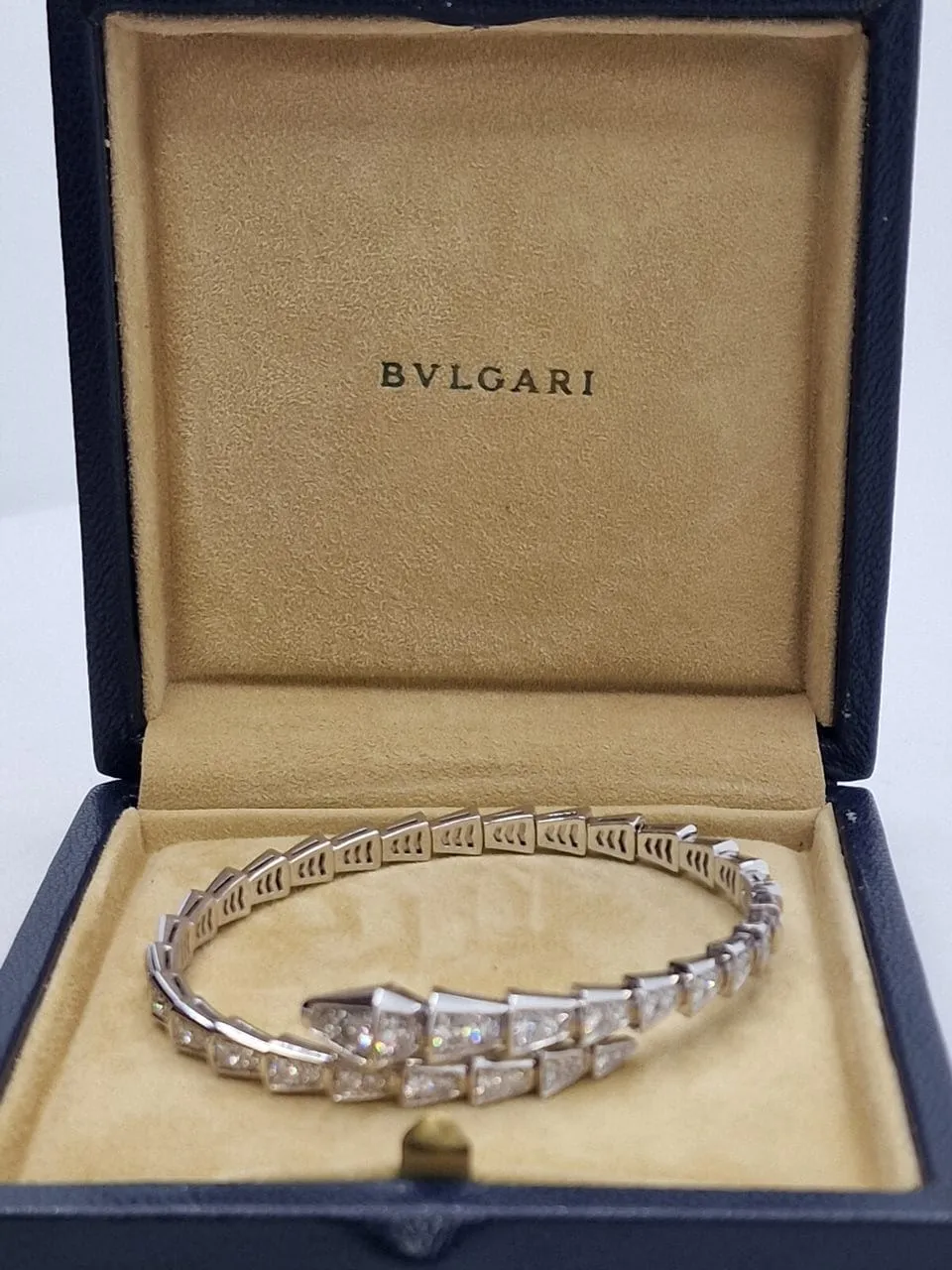 Bvlgari - Bracelet Serpenti Vipère or blanc sold by 58 Facettes product image thumbnail 3